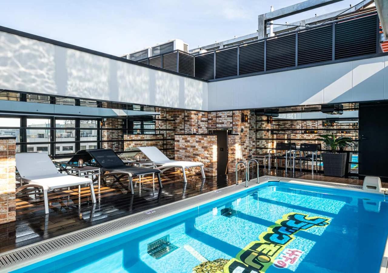 Apa Hotel & Resort Hakata Ekihigashi Fukuoka (Fukuoka) Exterior foto